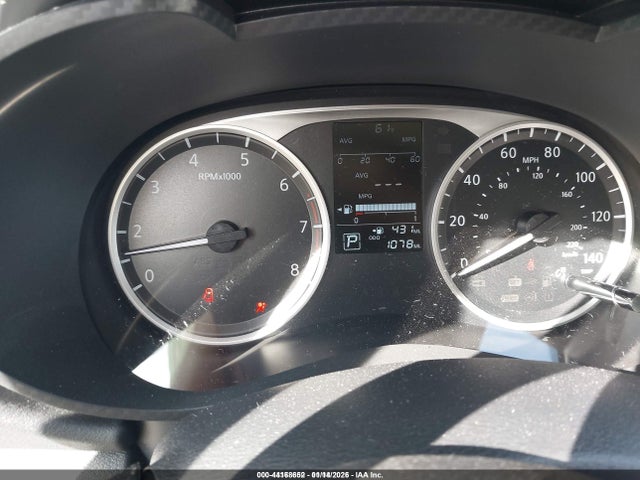 Nissan Versa 1.6 S