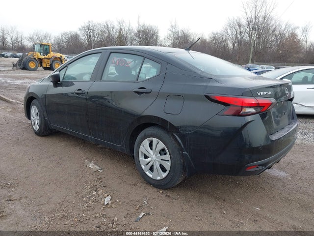 Nissan Versa 1.6 S