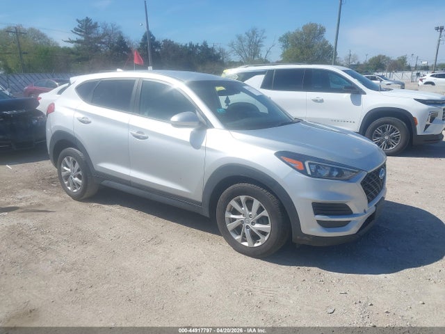 Salvage Hyundai TUCSON Image