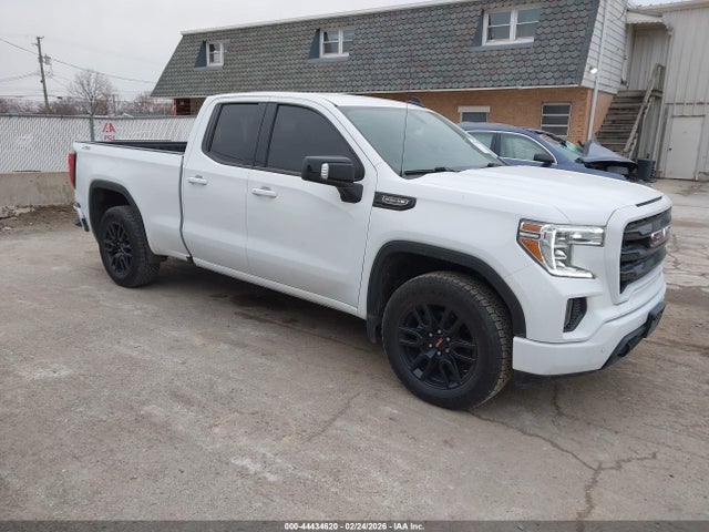Salvage GMC Sierra 1500 Image
