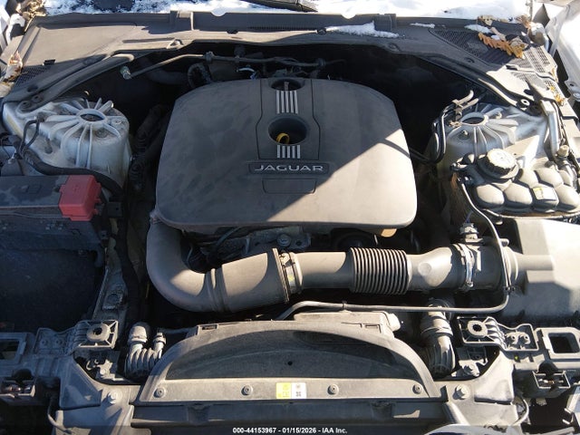 Jaguar XE 25t