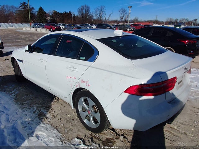 Jaguar XE 25t