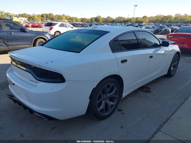 Dodge Charger Sxt