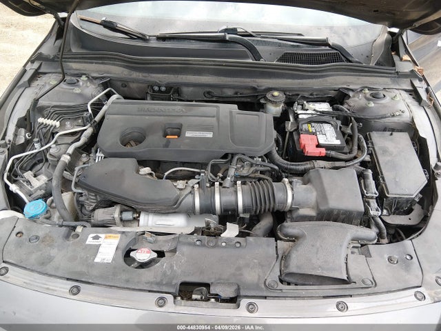 Honda Accord Touring 2.0t