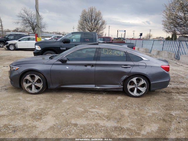 Honda Accord Touring 2.0t