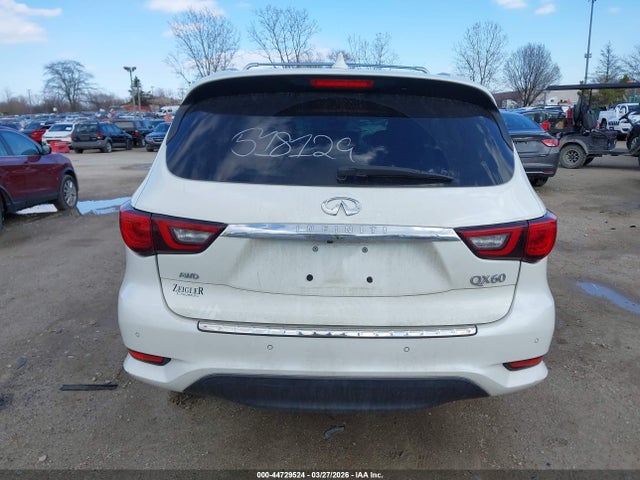 INFINITI Qx Luxe