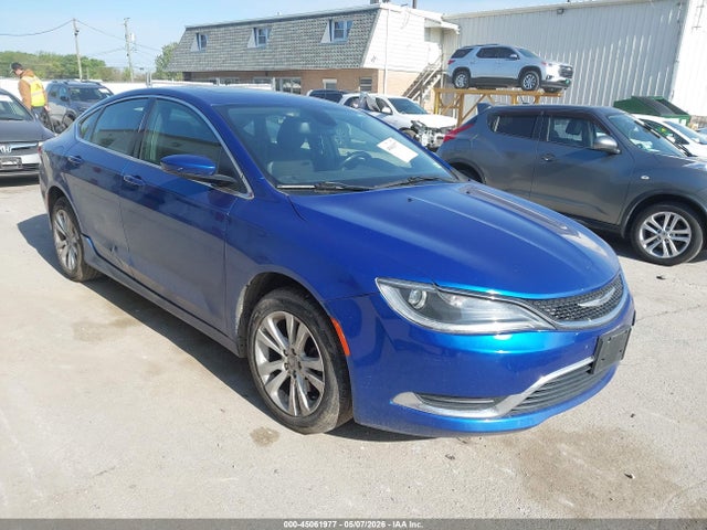 Salvage Chrysler 200 Image