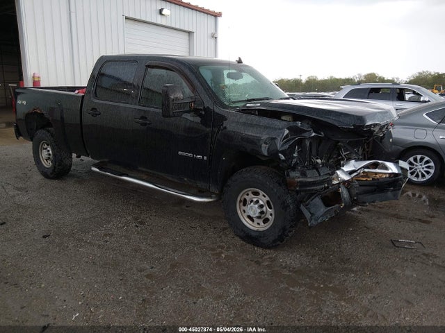 Salvage Chevrolet Silverado 2500 Image