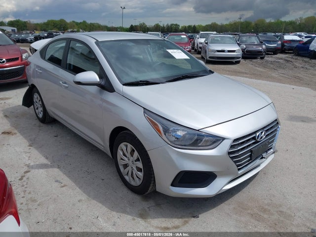 Salvage Hyundai ACCENT Image