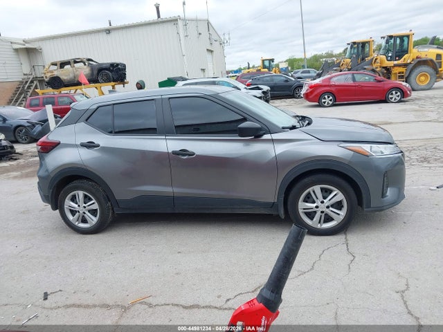 Nissan Kicks S Xtronic Cvt