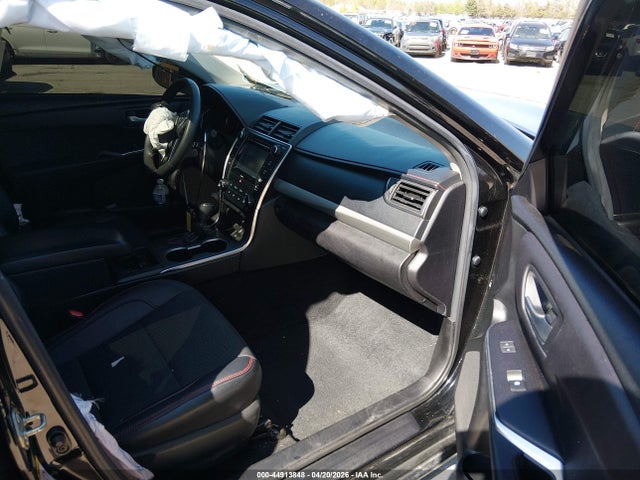 Toyota Camry Se