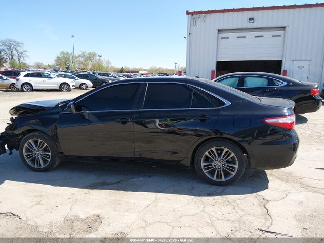 Toyota Camry Se