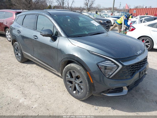 Salvage Kia Sportage Image