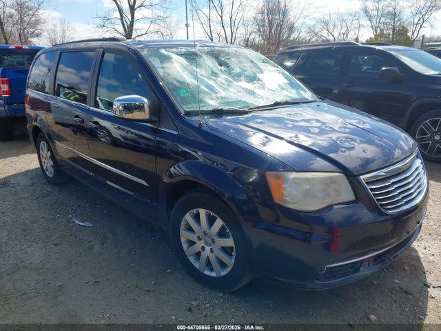 Salvage Chrysler Town & Country Image