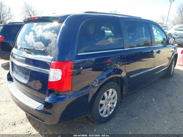 Chrysler Town & Country Touring-l
