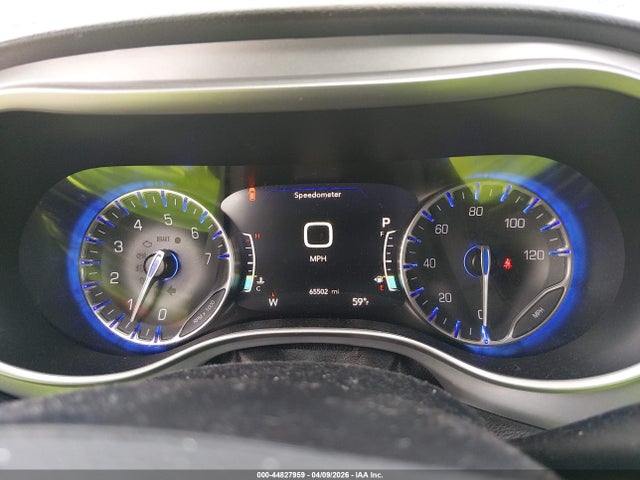 Chrysler Pacifica Touring L Plus