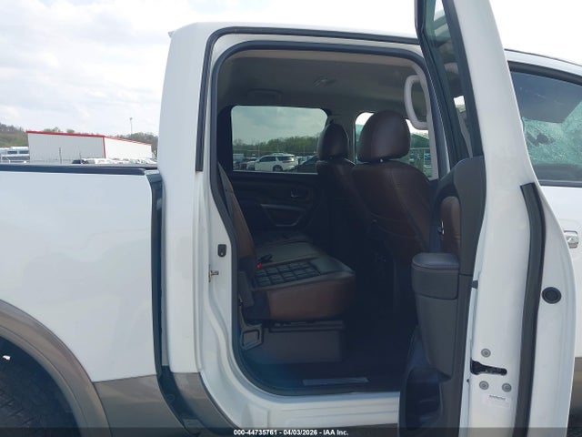 Nissan Titan