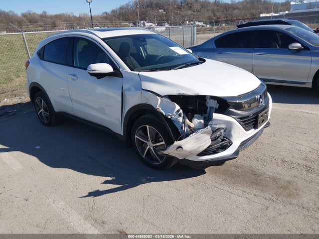 Salvage Honda HR-V Image