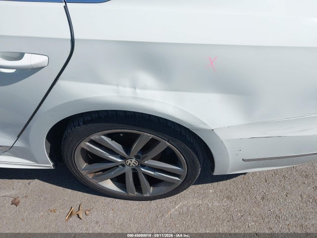 Volkswagen Passat 1.8t R-line