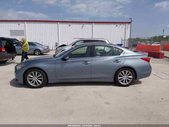 INFINITI Q50 Hybrid Premium