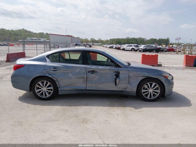 INFINITI Q50 Hybrid Premium