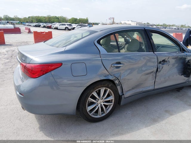 INFINITI Q50 Hybrid Premium