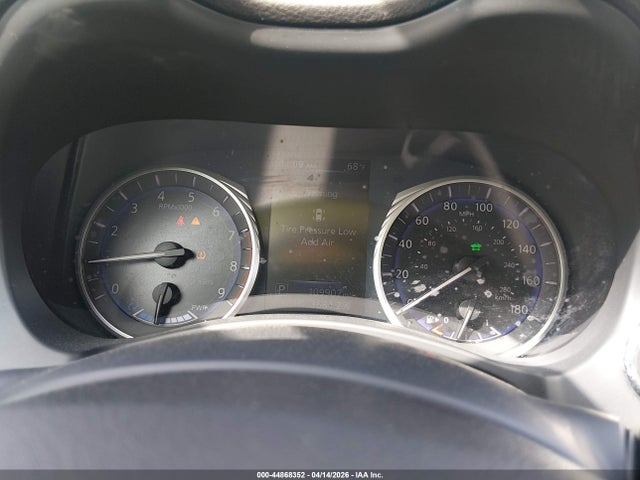 INFINITI Q50 Hybrid Premium