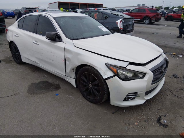 Salvage INFINITI Q50 Image
