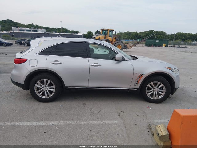 INFINITI Qx