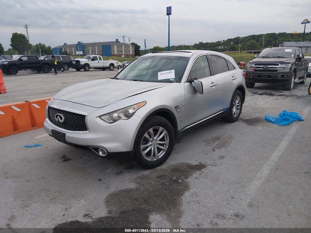 INFINITI Qx