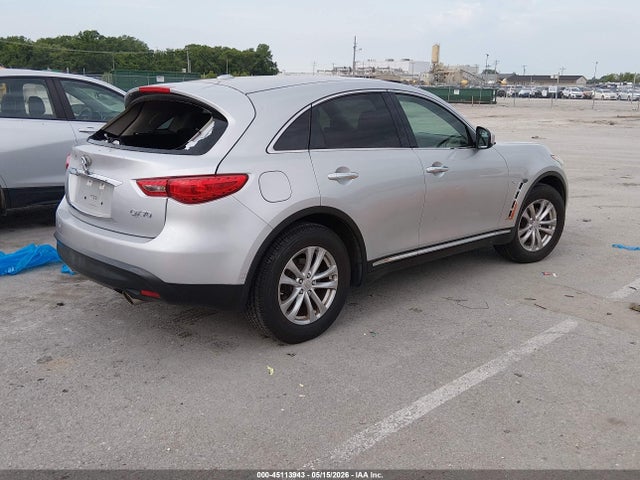 INFINITI Qx