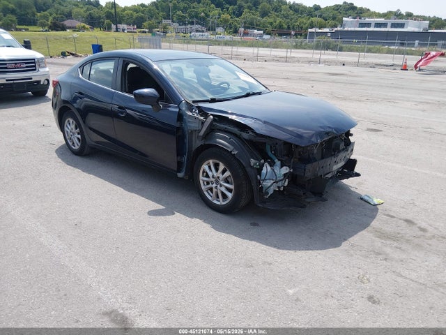 Salvage Mazda Mazda3 Image
