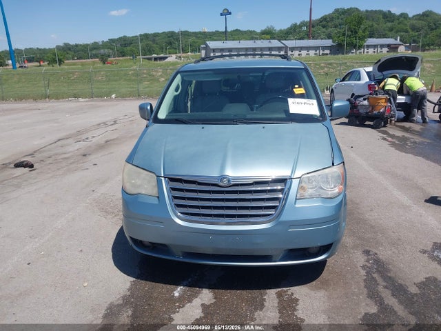 Chrysler Town & Country Touring