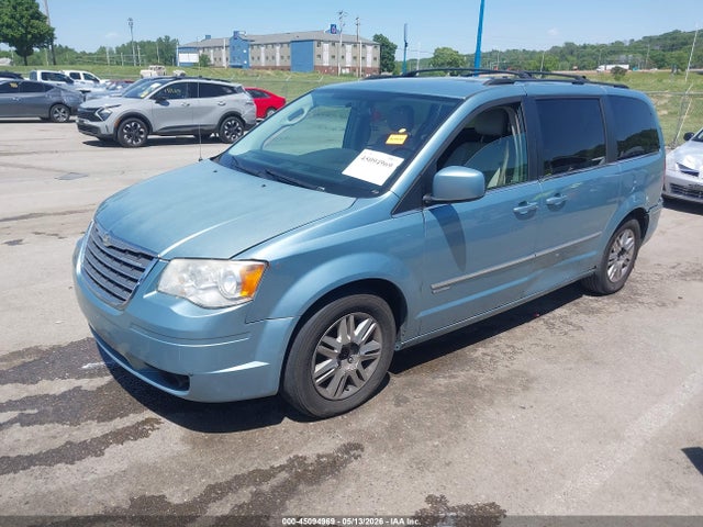 Chrysler Town & Country Touring