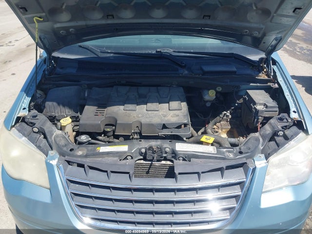 Chrysler Town & Country Touring