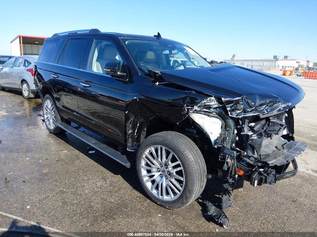 Salvage Ford Expedition Image