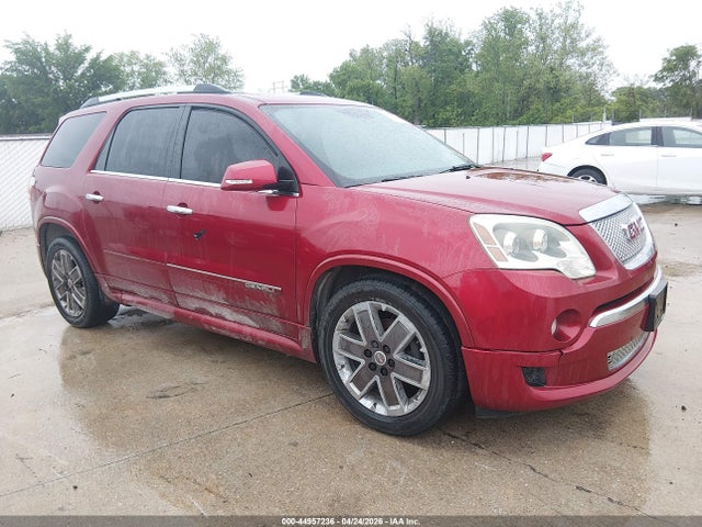 Salvage GMC Acadia Image