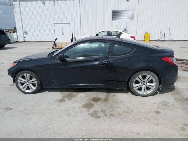 Hyundai Genesis 2.0t Premium