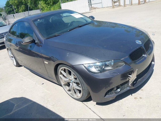 Salvage BMW 3 Series Image