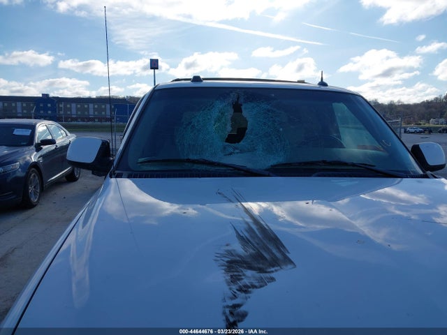Chevrolet Suburban 1500 Lt
