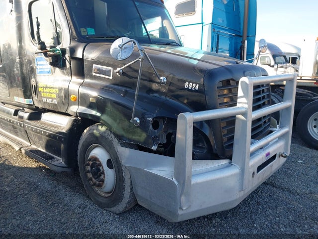 Freightliner Cascadia 125