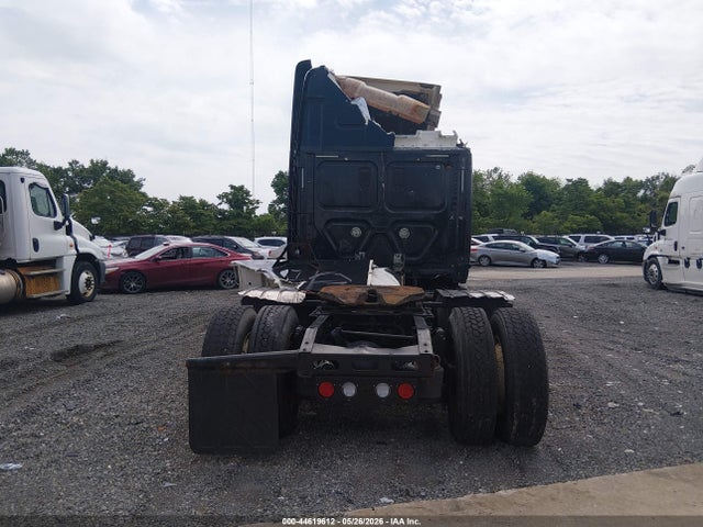 Freightliner Cascadia 125