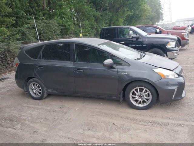 Toyota Prius v Three