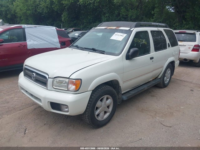Nissan Pathfinder Se