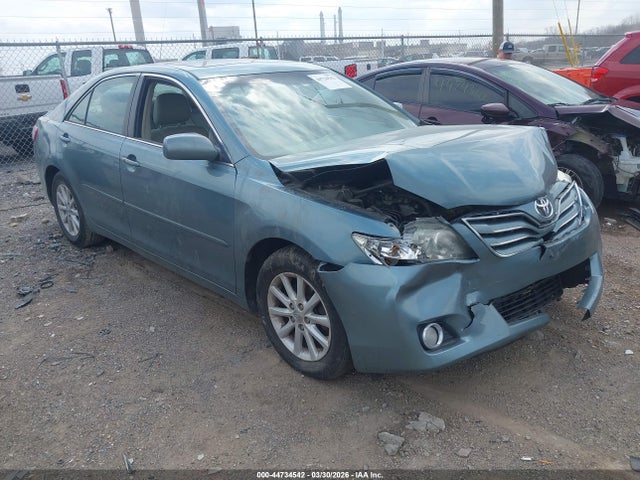 Salvage Toyota Camry Image