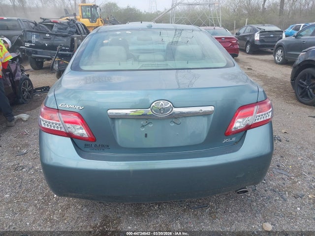 Toyota Camry Xle