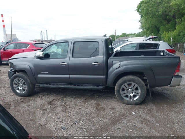 Toyota Tacoma Base V6