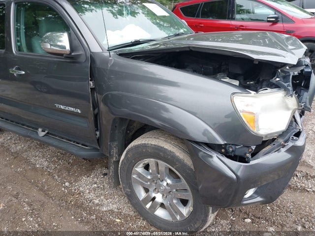 Toyota Tacoma Base V6