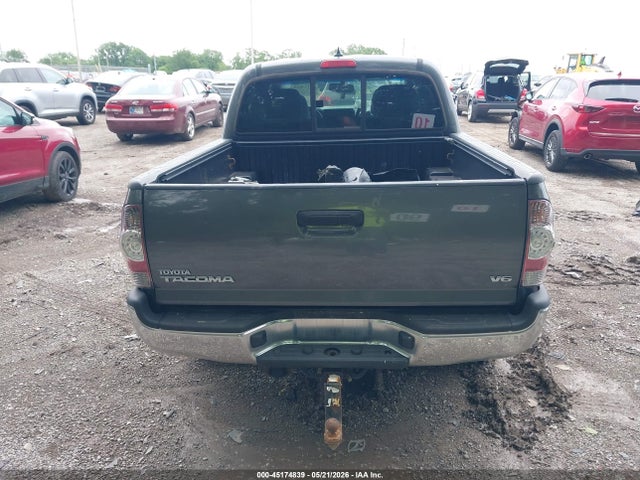Toyota Tacoma Base V6