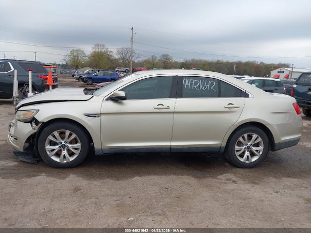 Ford Taurus Sel